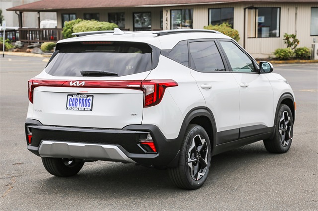 Vehicle image 2 of 25