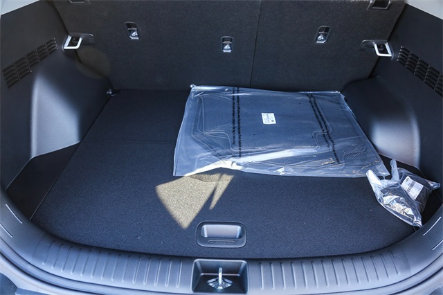 Vehicle image 24 of 25