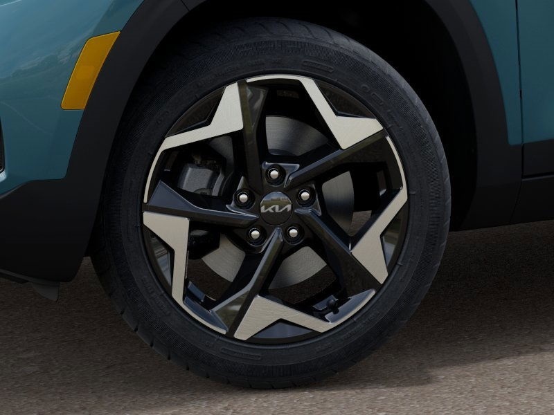 Vehicle image 10 of 27