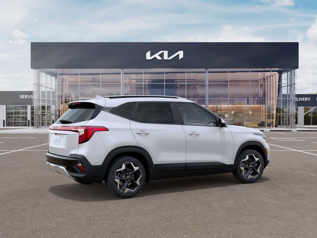2025 Kia Seltos S Image 6 of 27