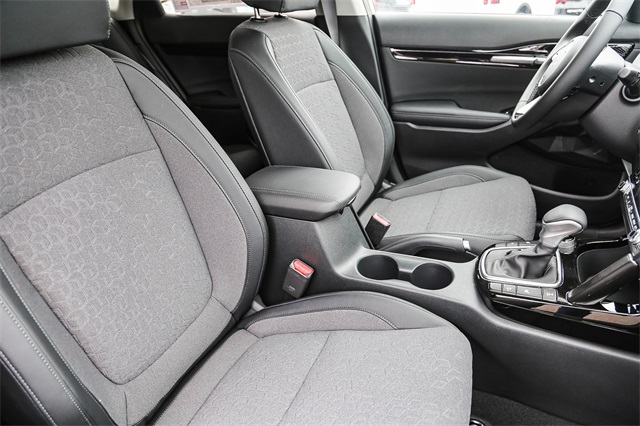 Vehicle image 15 of 25