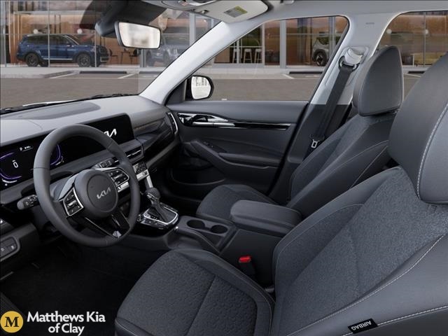 Vehicle image 17 of 27