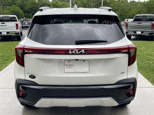 Vehicle image 6 of 20
