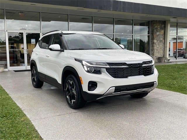 Vehicle image 3 of 20