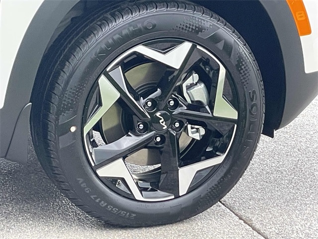 Vehicle image 19 of 20