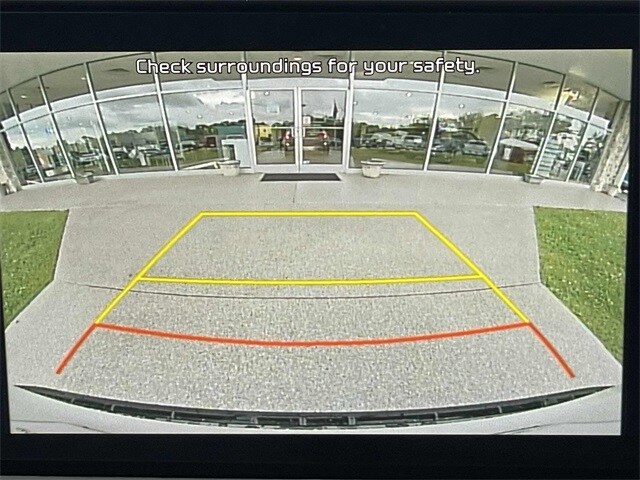 Vehicle image 13 of 20
