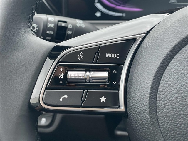 Vehicle image 14 of 20