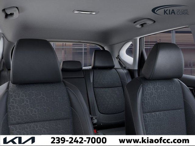 2025 Kia Seltos S Image 14 of 27