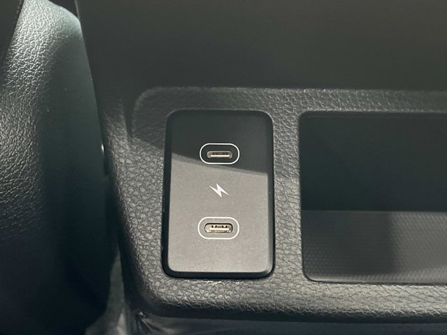 Vehicle image 18 of 38