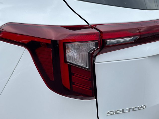 Vehicle image 9 of 38
