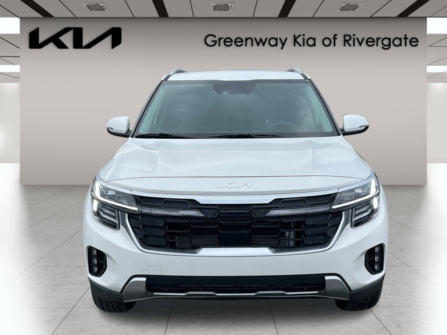 Vehicle image 3 of 38