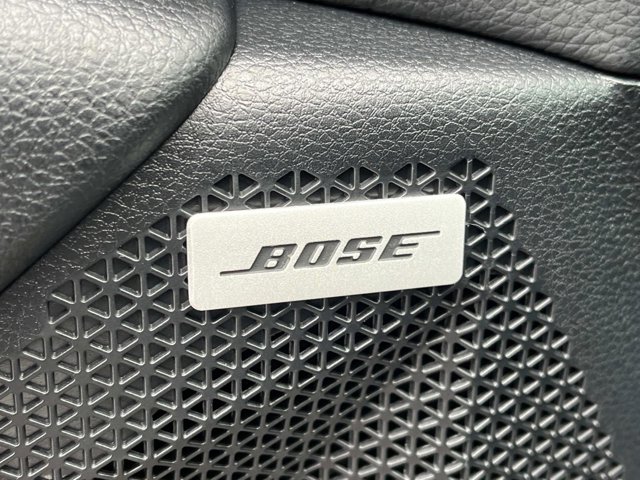 Vehicle image 25 of 38