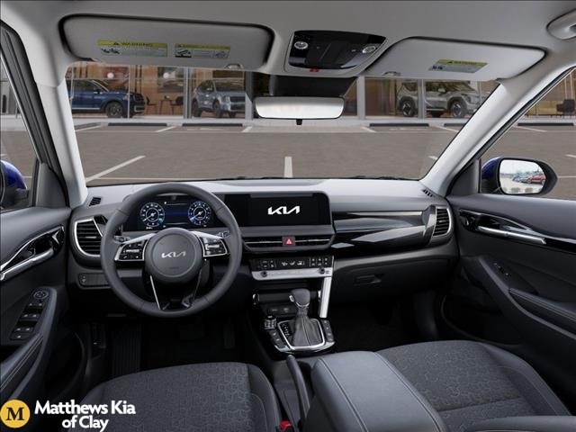 Vehicle image 16 of 27