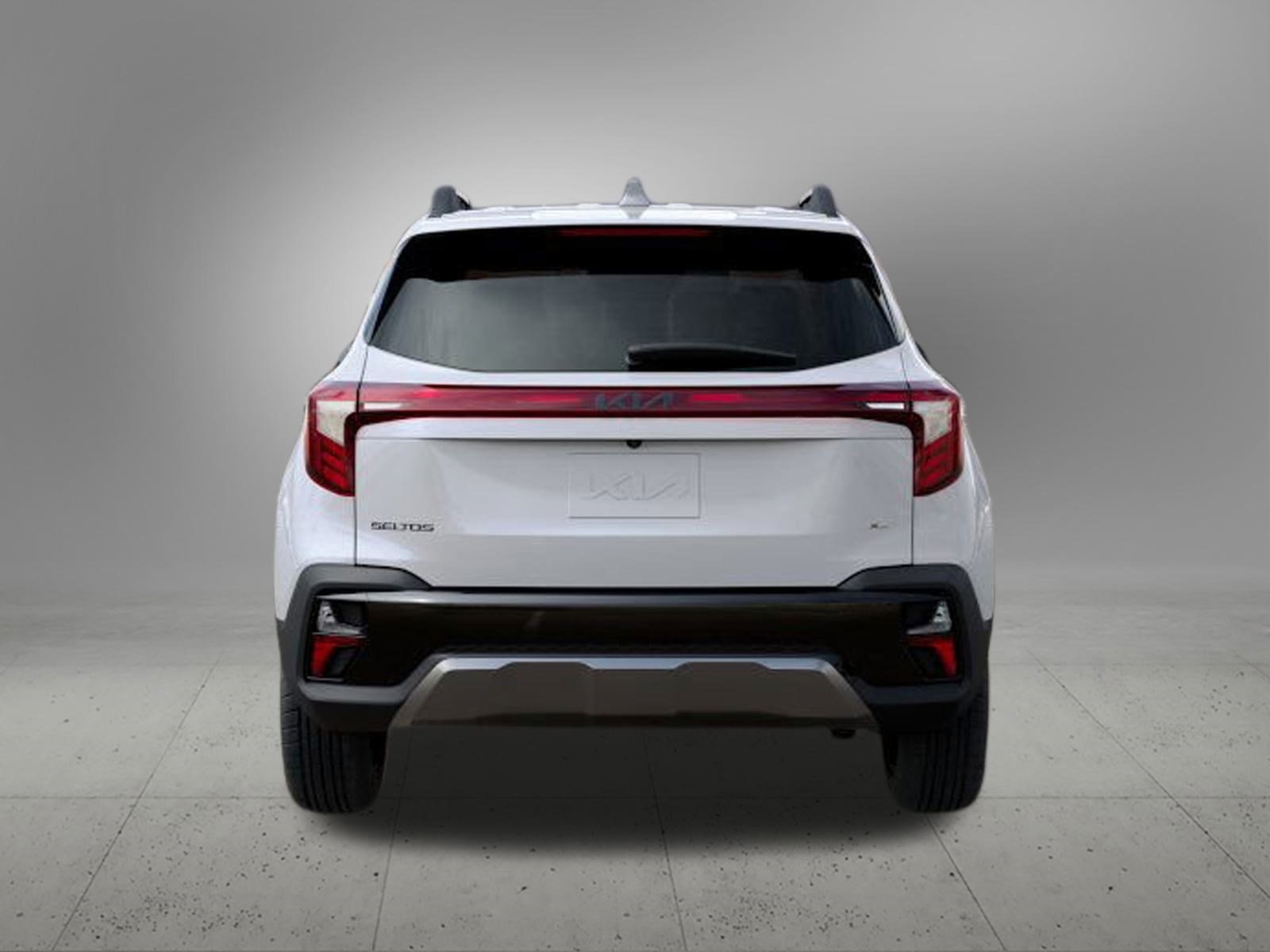 Vehicle image 8 of 27