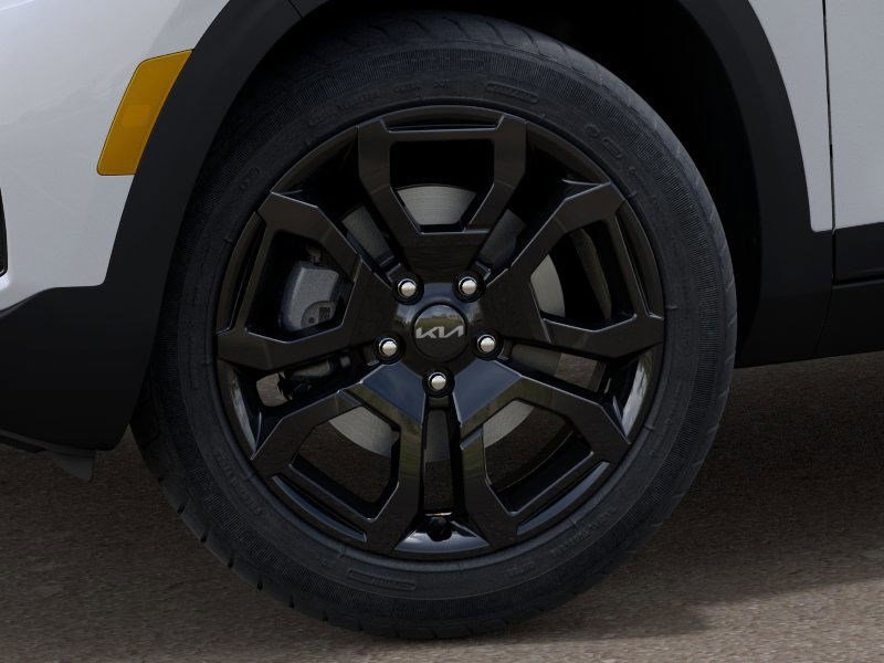 Vehicle image 10 of 27