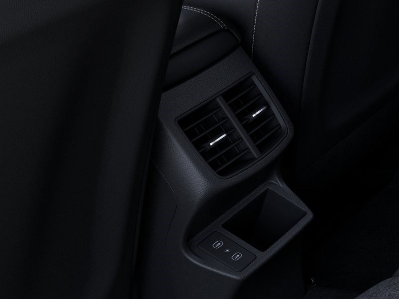 Vehicle image 26 of 27
