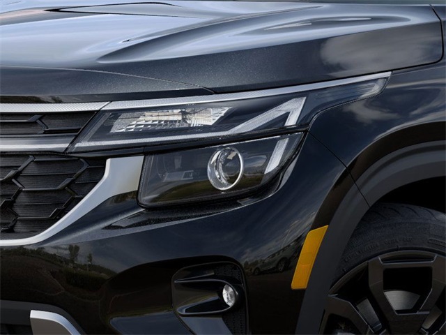 Vehicle image 18 of 27