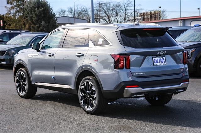 Vehicle image 6 of 26