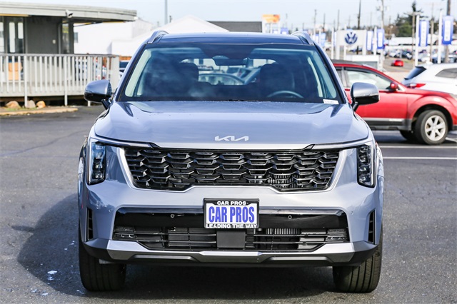 Vehicle image 3 of 26