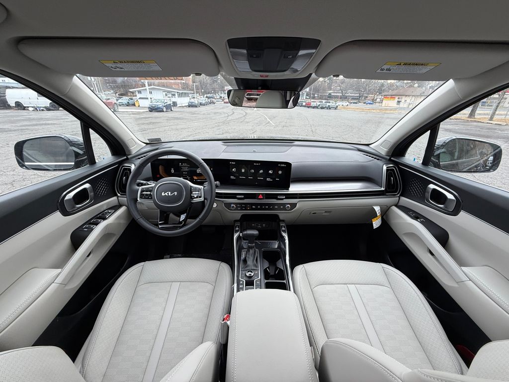 2025 Kia Sorento EX Image 14 of 30