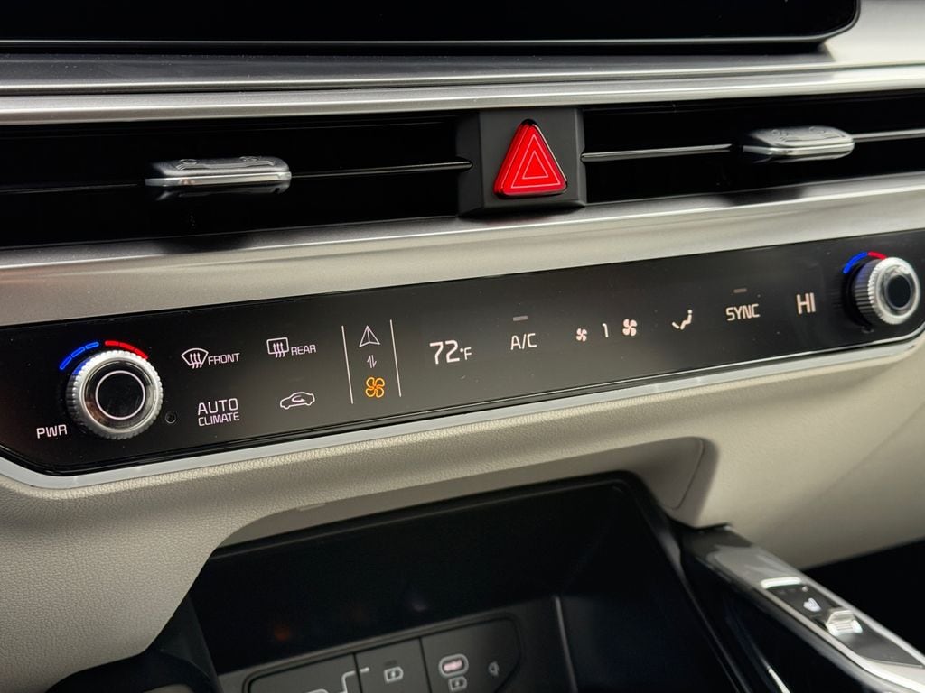 2025 Kia Sorento EX Image 27 of 30