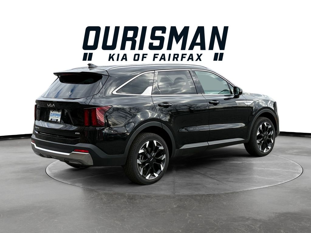 2025 Kia Sorento EX Image 5 of 30