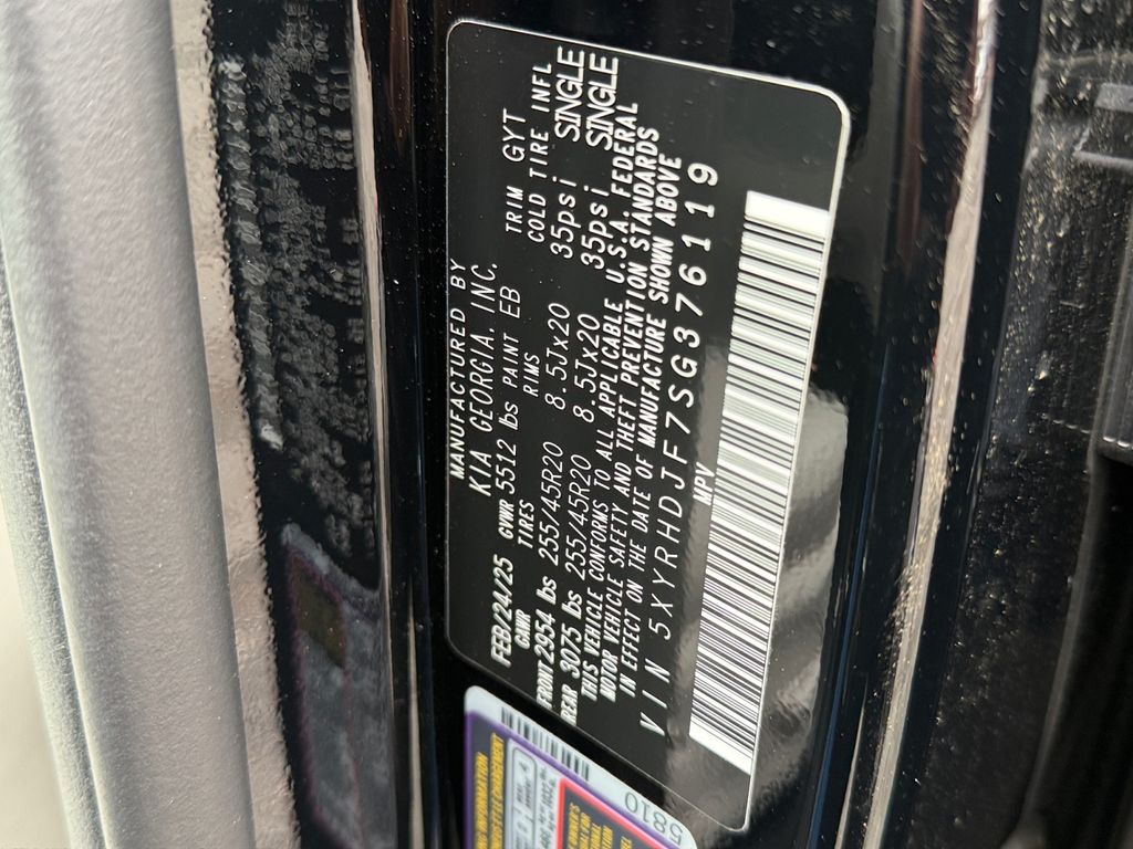 2025 Kia Sorento EX Image 25 of 30