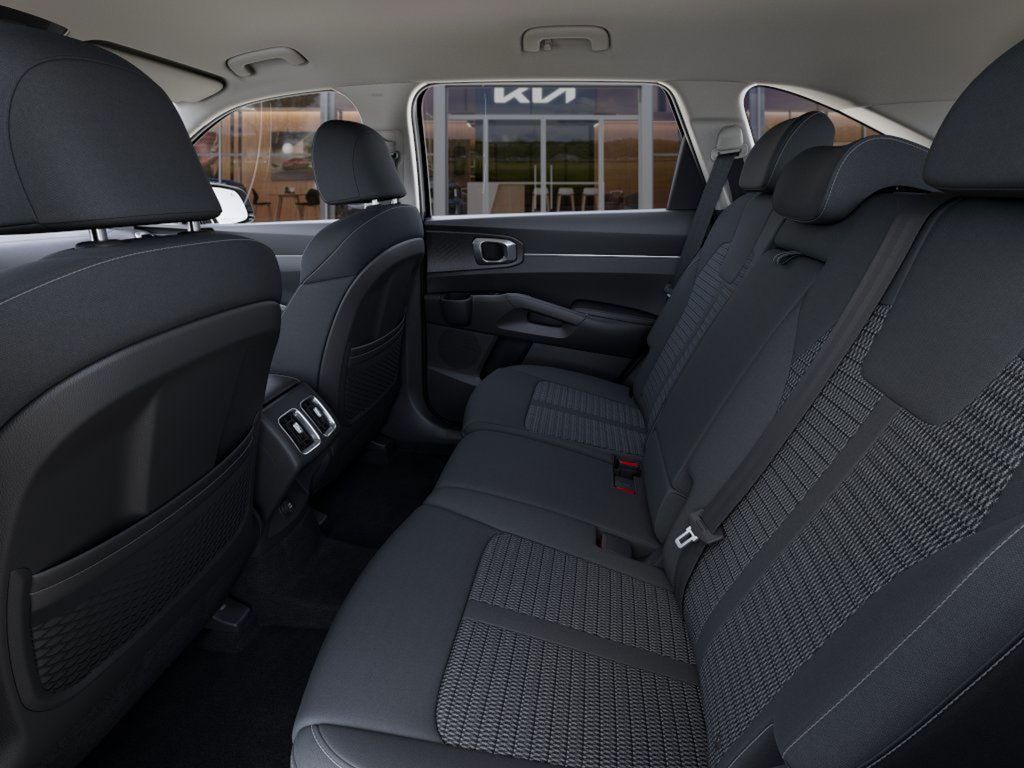 Vehicle image 18 of 27