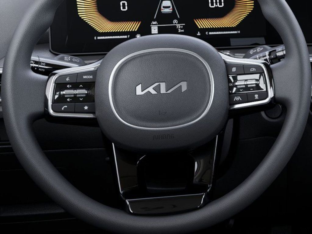 Vehicle image 22 of 27