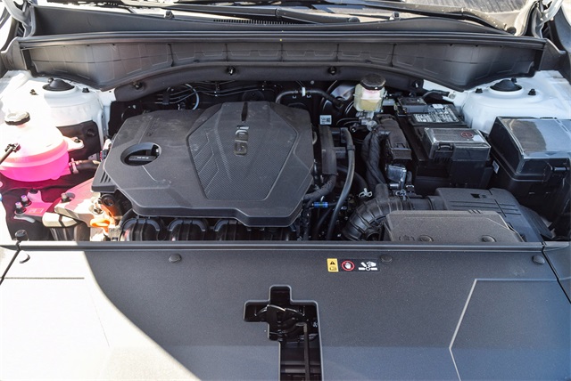 Vehicle image 12 of 28