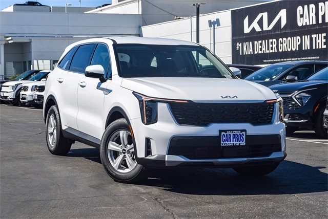 Vehicle image 5 of 28