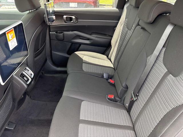 2025 Kia Sorento LX Image 14 of 30