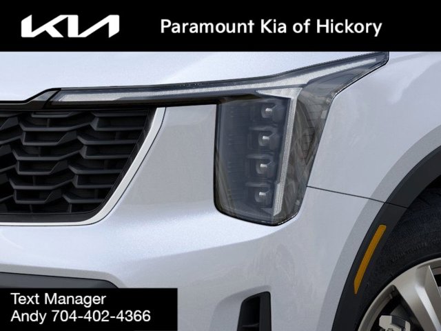Vehicle image 11 of 27