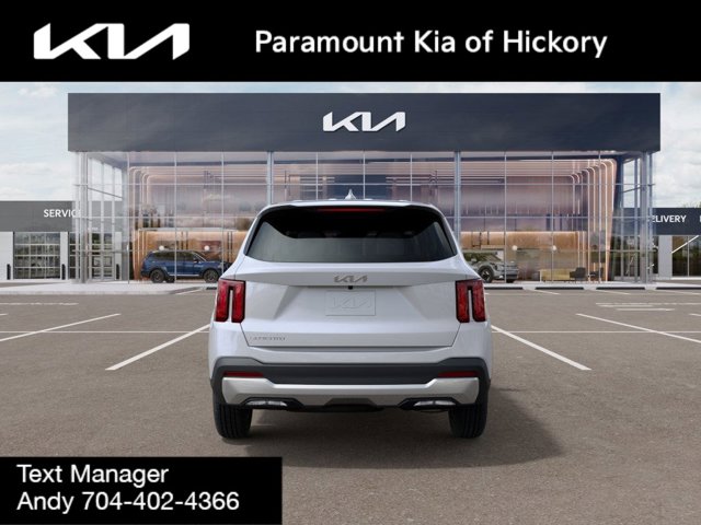 Vehicle image 8 of 27