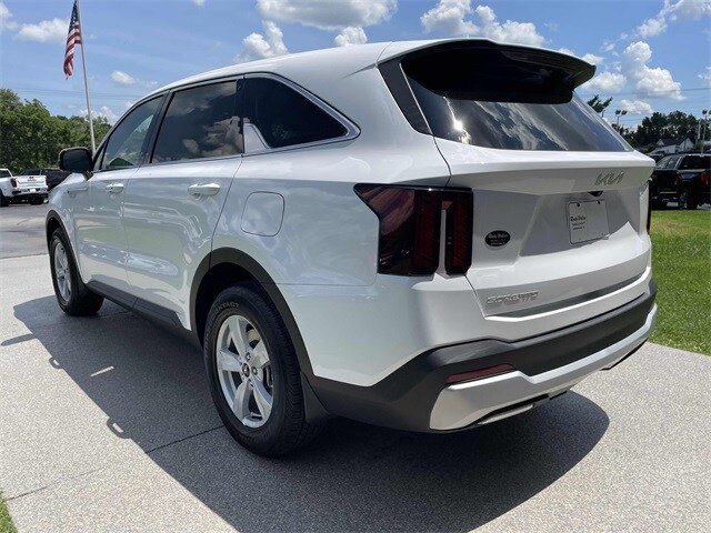 Vehicle image 7 of 20