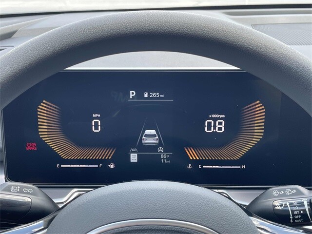 Vehicle image 15 of 20