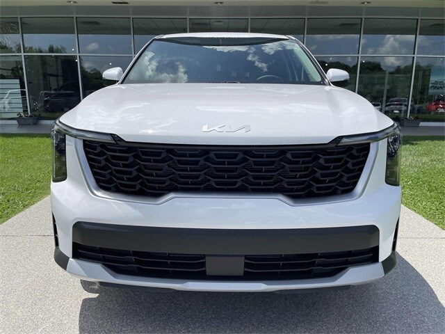 Vehicle image 2 of 20