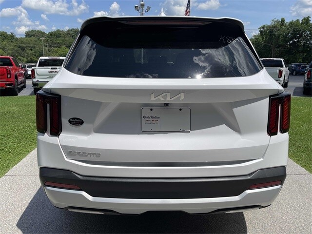 Vehicle image 6 of 20