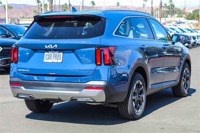 Vehicle image 2 of 28