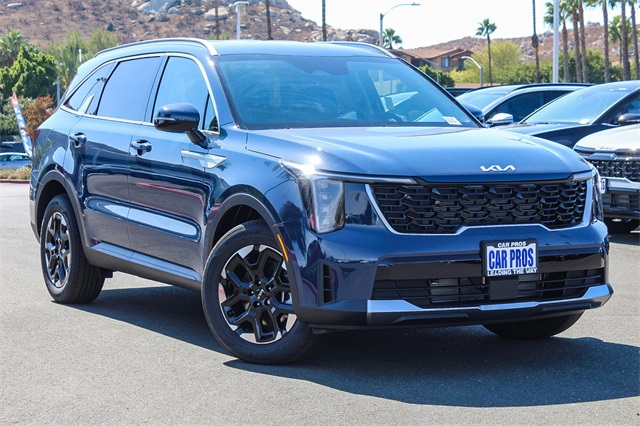 Vehicle image 5 of 28