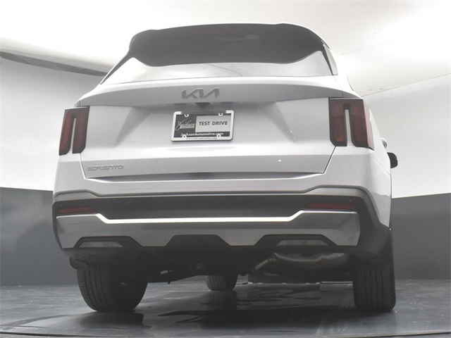 Vehicle image 16 of 50