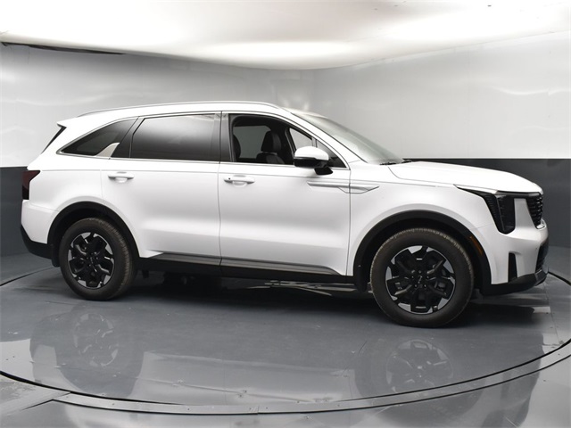 Vehicle image 8 of 50