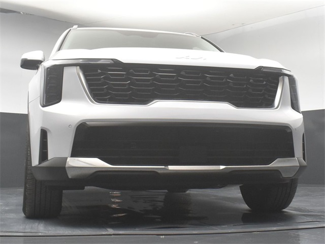 Vehicle image 5 of 50