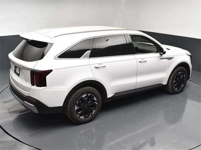 Vehicle image 15 of 50