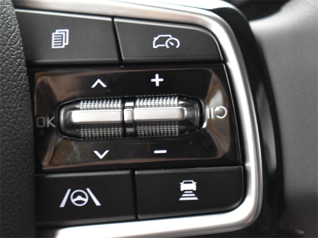 Vehicle image 46 of 50
