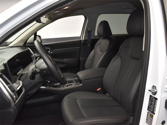 Vehicle image 26 of 50