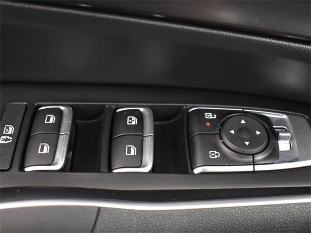 Vehicle image 49 of 50