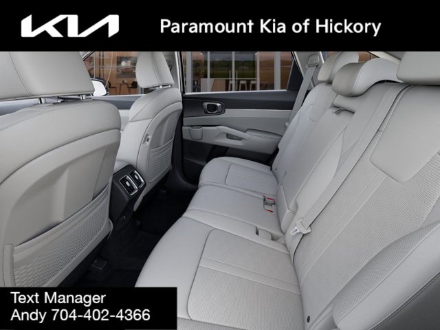 Vehicle image 18 of 27