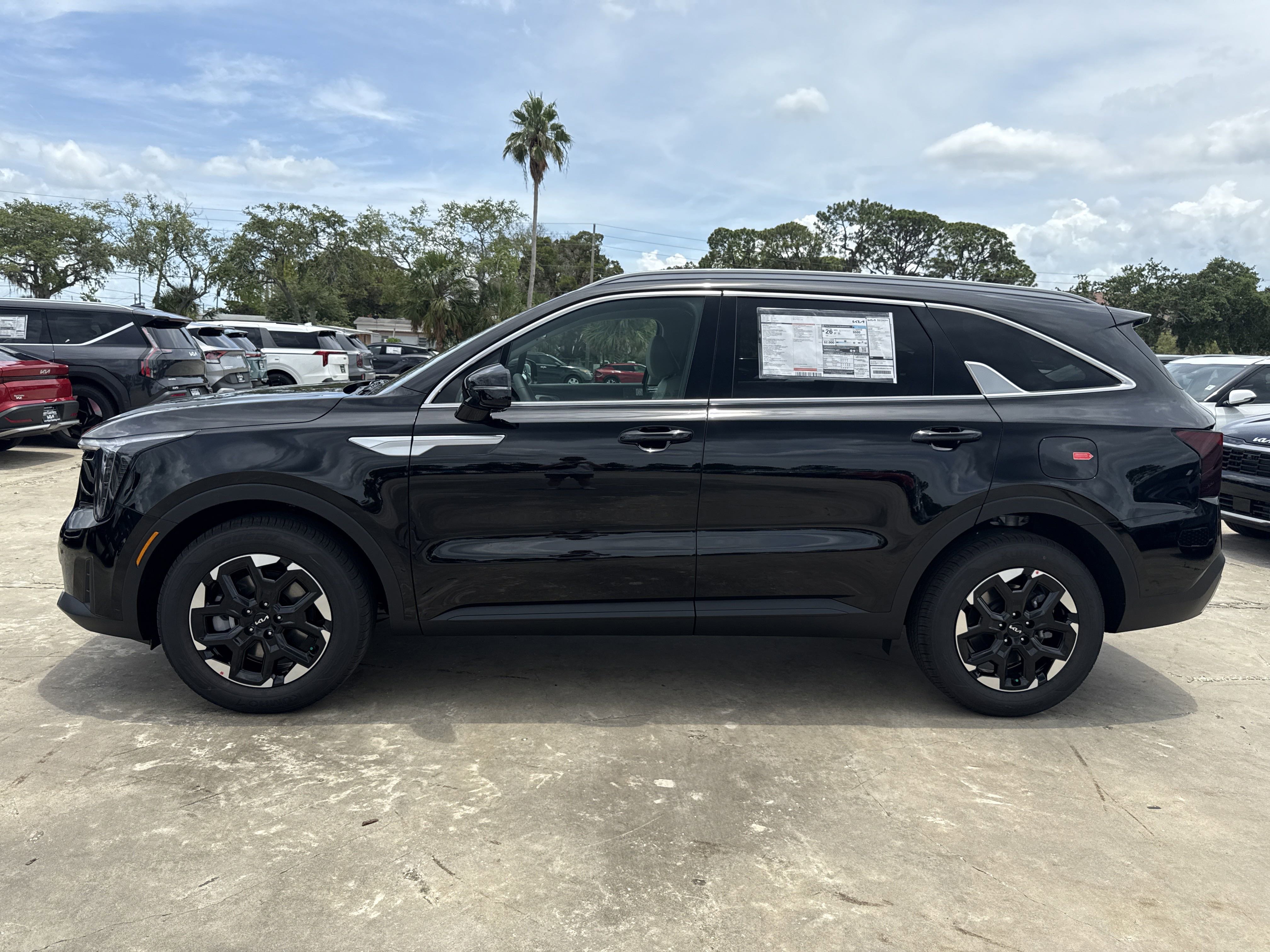 Vehicle image 9 of 34