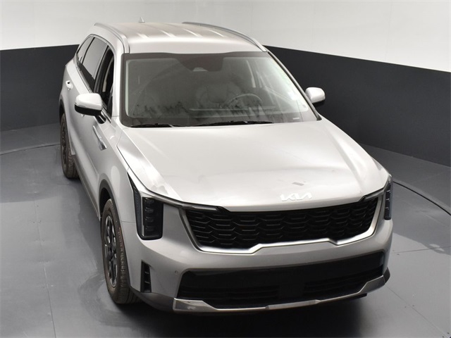 Vehicle image 7 of 49